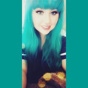 Meet your Posher, Carley